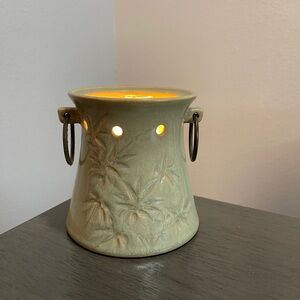 Scentsy Full Size Bamboo Tali Warmer Neutral Celery Green Palm Asian Rings